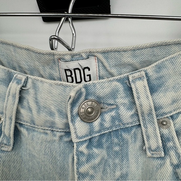 BDG Urban Outfitters High-Rise Baggy Jeans Bleached Light Wash 90’s Skater 28 - Picture 7 of 15